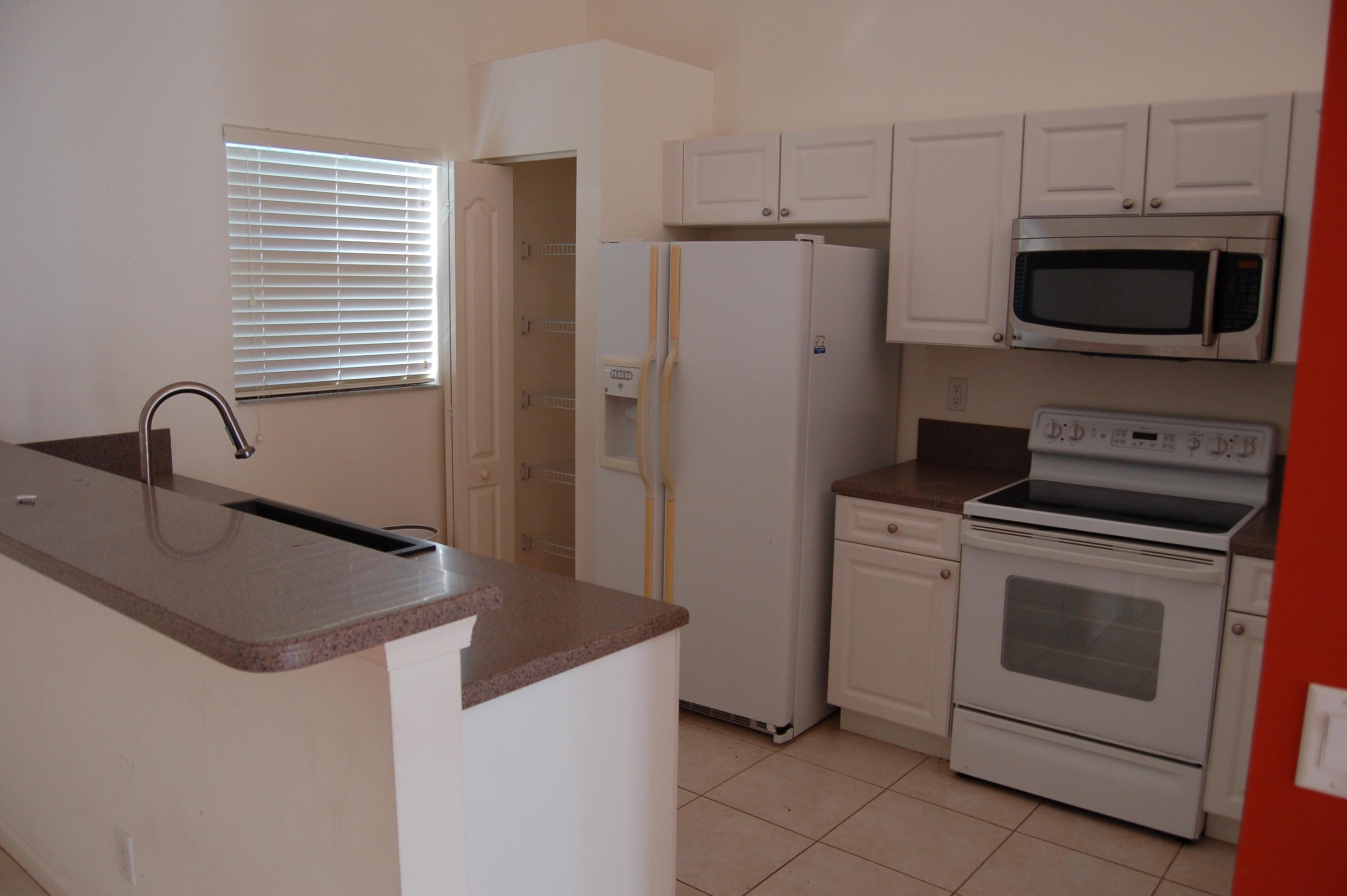 2663 Southwest Riviera Road Stuart, FL 34997 - Photo 4 of 15 DSC_0716
