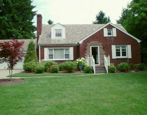 263 Crestmont Road Pittsburgh, PA 15237 - Photo 1 of 8 Exterior Front.