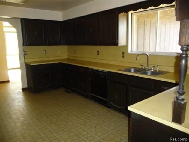 24995 31 Mile Road Ray, MI 48096 - Photo 6 of 25 6