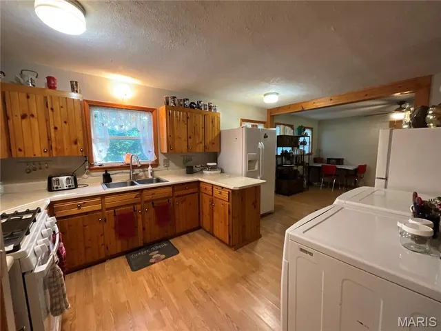 $349,900 | 10295 County Road 458A, Birch Tree, MO 65438