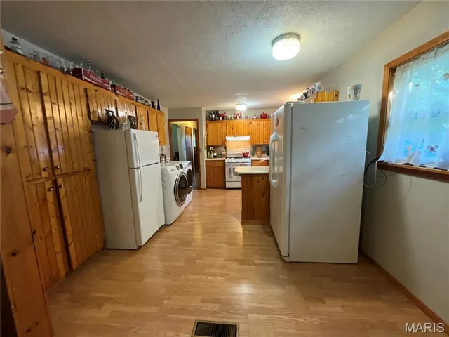 $349,900 | 10295 County Road 458A, Birch Tree, MO 65438