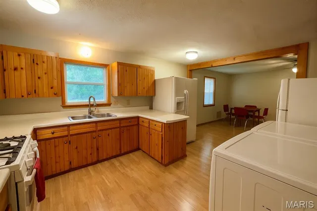 $345,000 | 10295 County Road 458A, Birch Tree, MO 65438