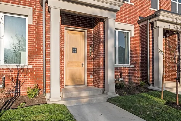 $320,000 | 449 Southwest Longview Boulevard, Lee's Summit, MO 64081