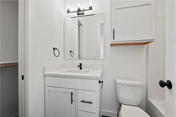 $320,000 | 449 Southwest Longview Boulevard, Lee's Summit, MO 64081