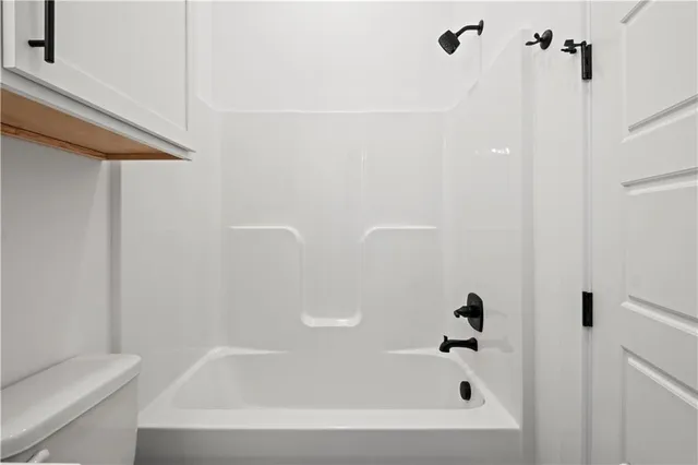 $379,500 | 449 Southwest Longview Boulevard, Lee's Summit, MO 64081