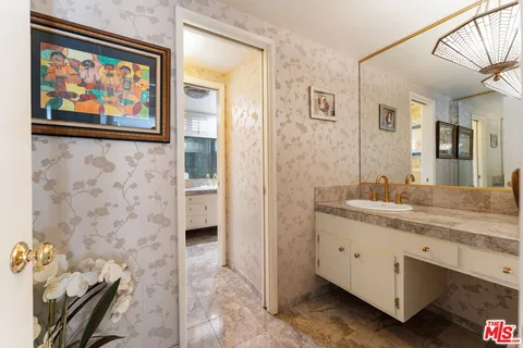 $1,785,000 | 4845 Parkglen Avenue, View Park, CA 90043