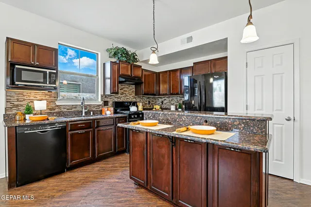 $360,000 | 11353 West Ranch Court, El Paso, TX 79934