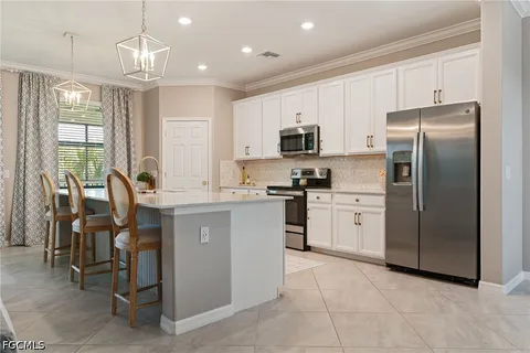 $429,900 | 12027 Hawthorn Lake Drive, Unit 202, Fort Myers, FL 33913