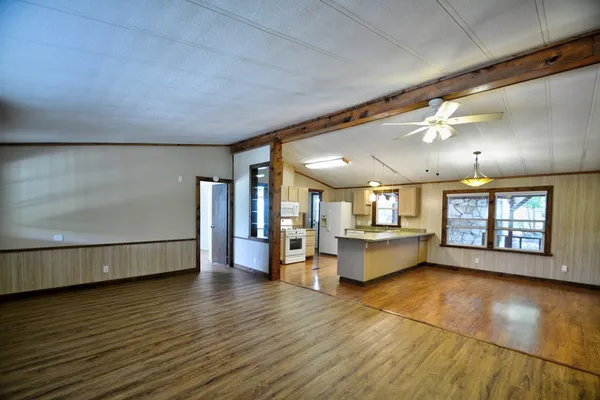 $1,775 | 3761 Junction Highway, Ingram, TX 78025