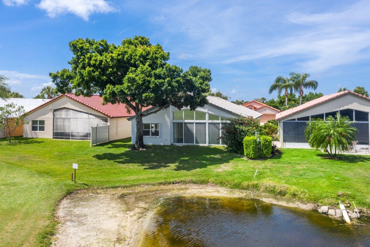 6609 Sun River Road Boynton Beach, FL 33437 - Photo 32 of 43 038-6609SunRiverRoad-BoyntonBeach-FL-334