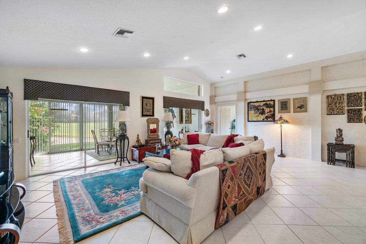 6609 Sun River Road Boynton Beach, FL 33437 - Photo 9 of 43 009-6609SunRiverRoad-BoyntonBeach-FL-334