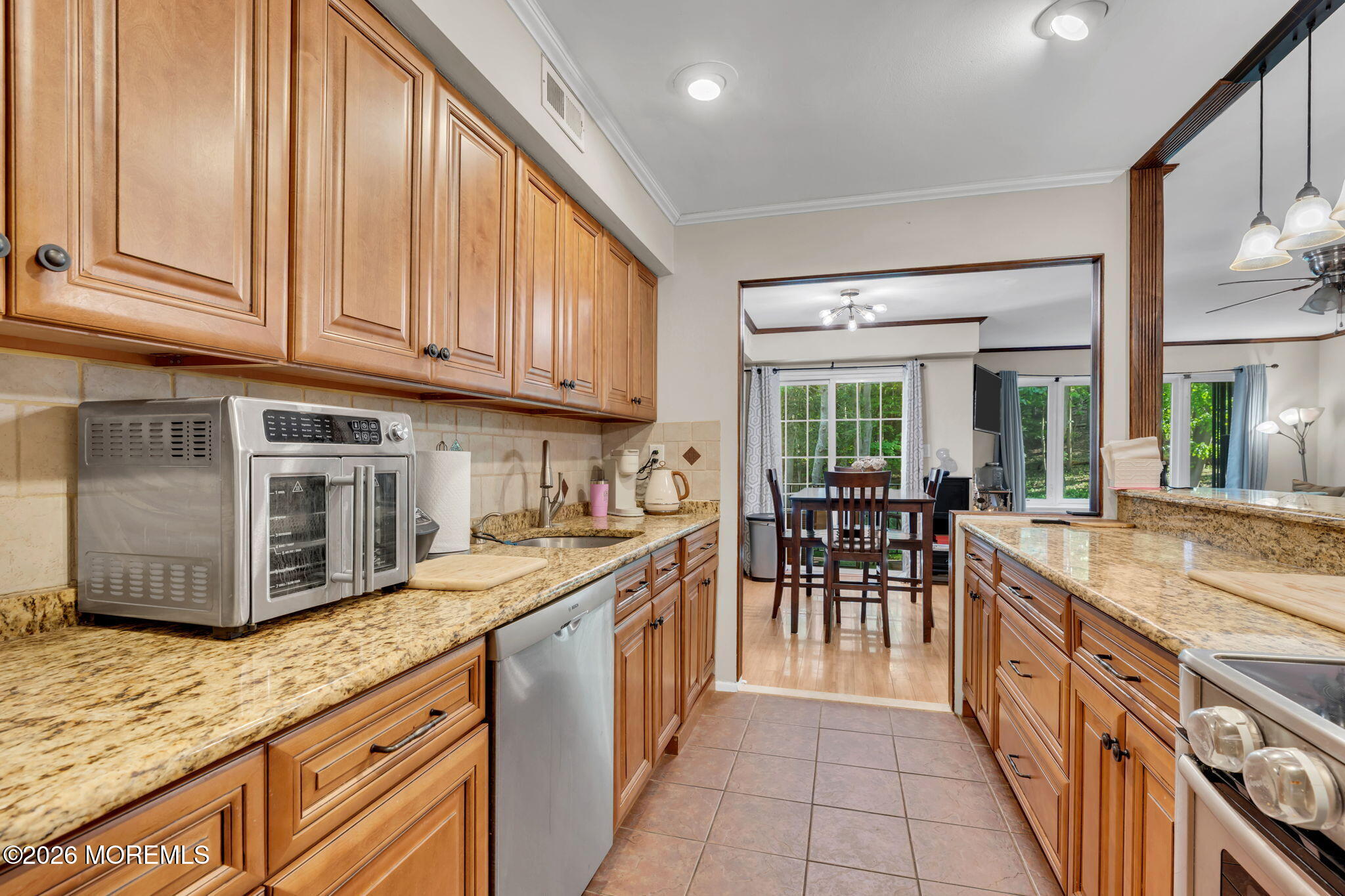 200 Portland Road, Unit E14 Highlands, NJ 07732 - Photo 15 of 35 18-web-or-mls-DSC03350
