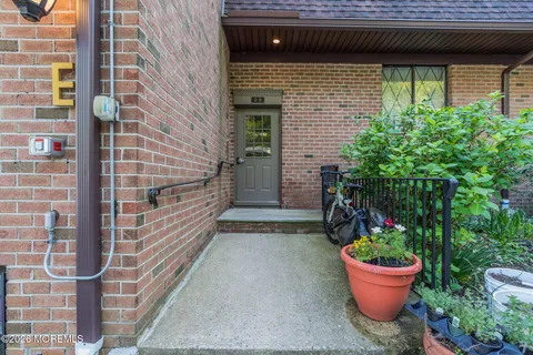 $420,000 | 200 Portland Road, Unit E14, Highlands, NJ 07732