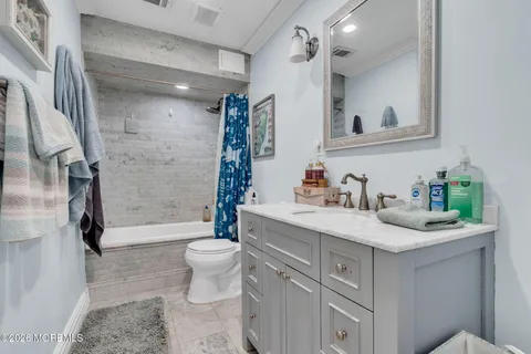 $420,000 | 200 Portland Road, Unit E14, Highlands, NJ 07732