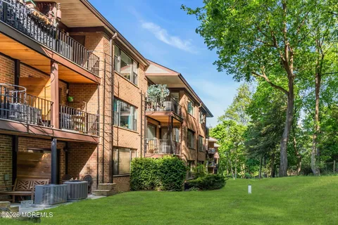 $420,000 | 200 Portland Road, Unit E14, Highlands, NJ 07732