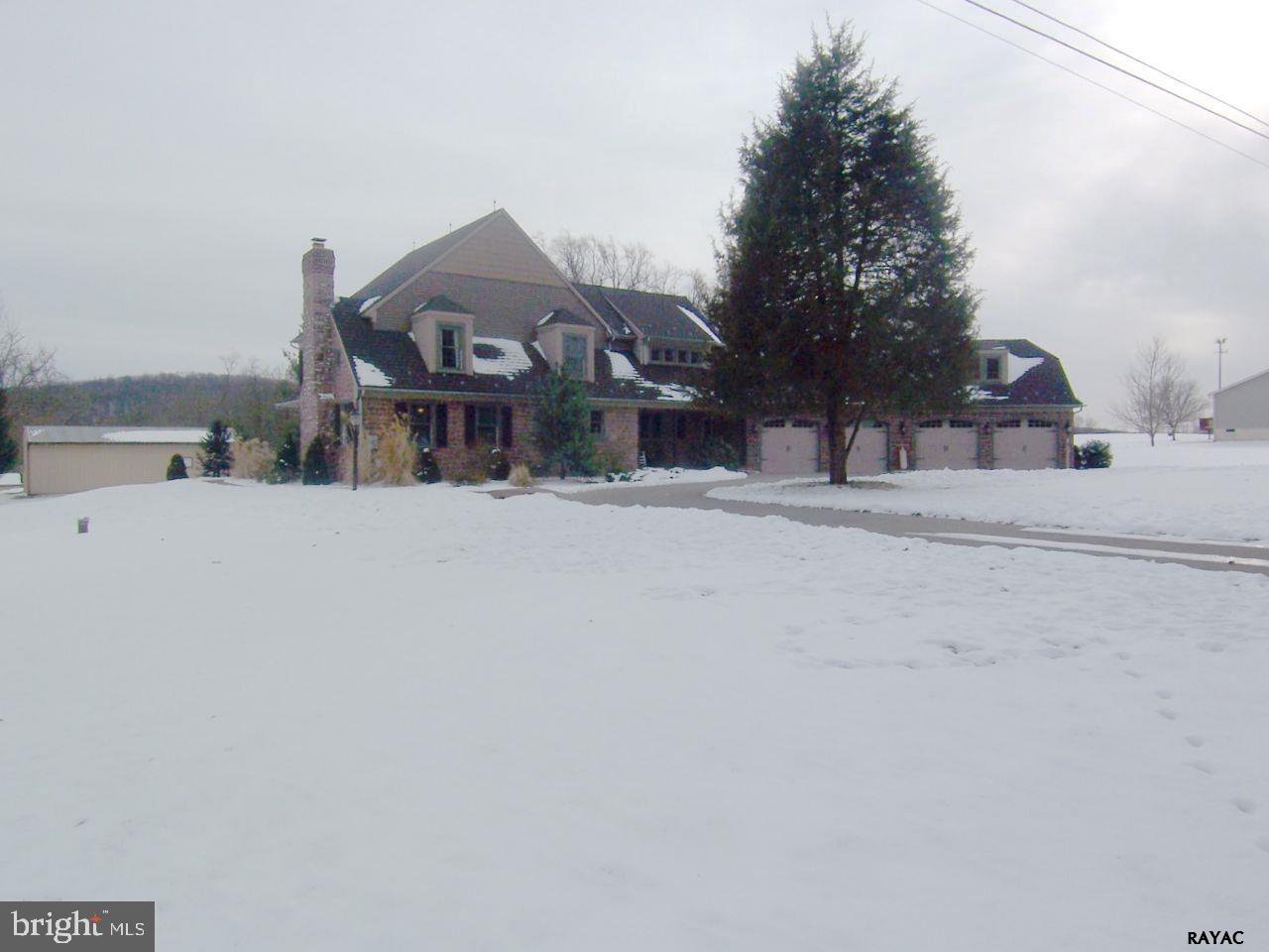 114 South Ridge Road Spring Grove, PA 17362 - Photo 3 of 36