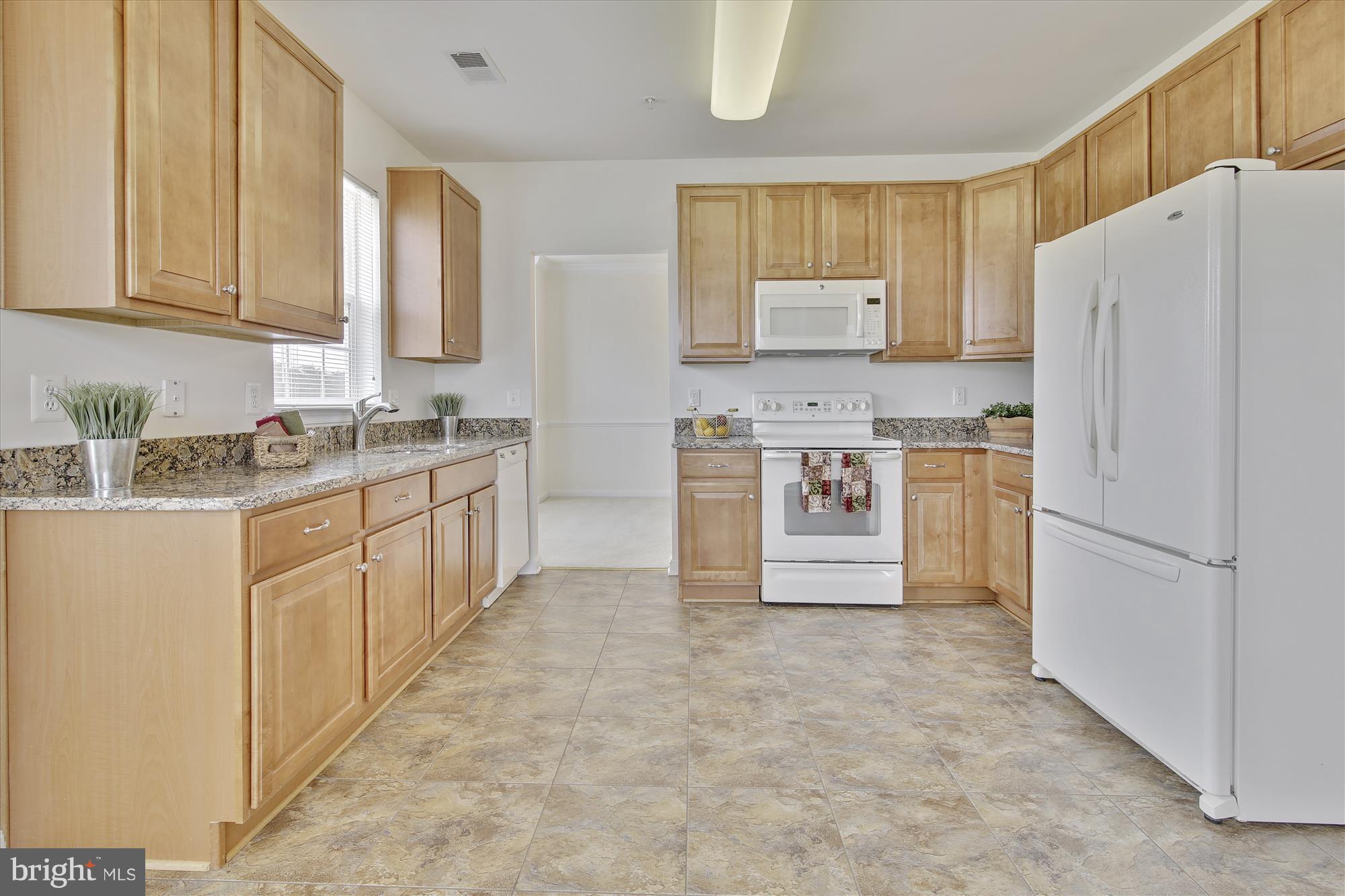 8601 Roaming Ridge Way, Unit 306 Odenton, MD 21113 - Photo 9 of 25 Kitchen