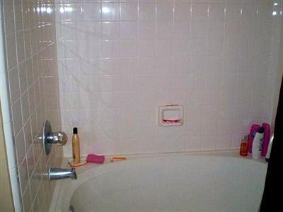 1625 Nicholasville Road, Unit 103 Lexington, KY 40503 - Photo 20 of 25 Garden tub and shower combo includes ful