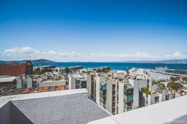 $7,890 | 101 Lombard Street, Unit 903W, San Francisco, CA 94111