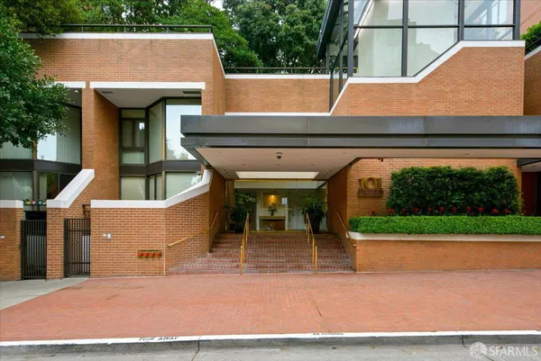 $7,890 | 101 Lombard Street, Unit 903W, San Francisco, CA 94111