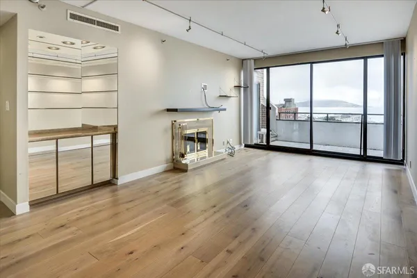 $7,890 | 101 Lombard Street, Unit 903W, San Francisco, CA 94111