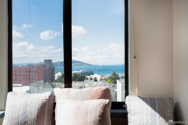 $7,890 | 101 Lombard Street, Unit 903W, San Francisco, CA 94111