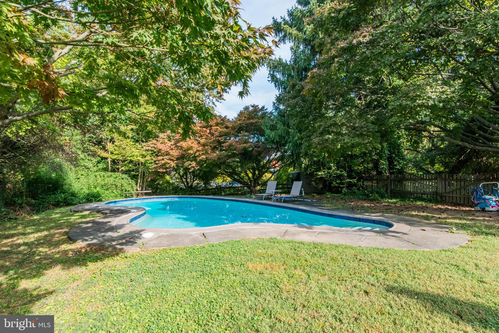 982 Mayberry Road Conshohocken, PA 19428 - Photo 6 of 37 Gallery Image 6