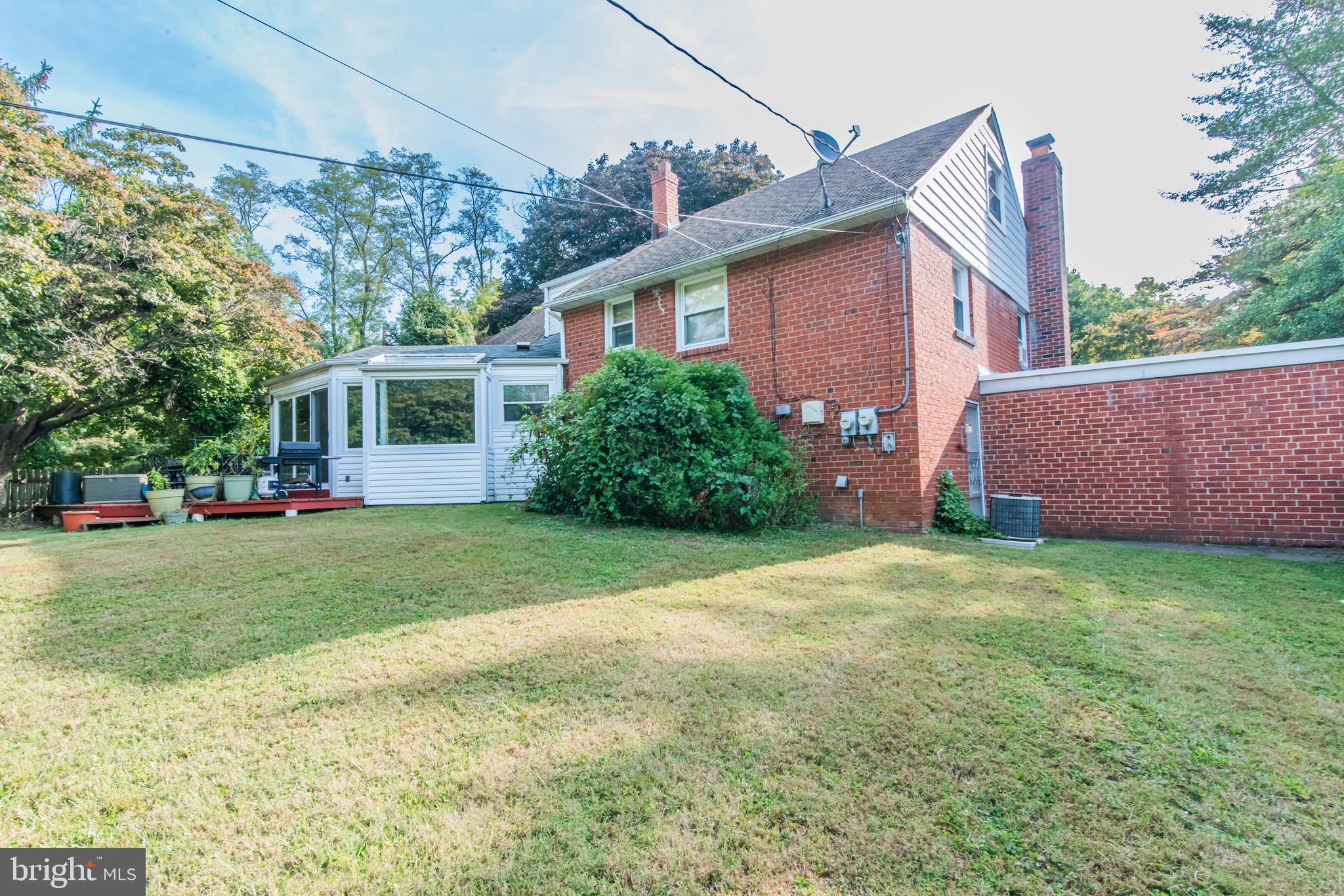 982 Mayberry Road Conshohocken, PA 19428 - Photo 9 of 37 Gallery Image 9
