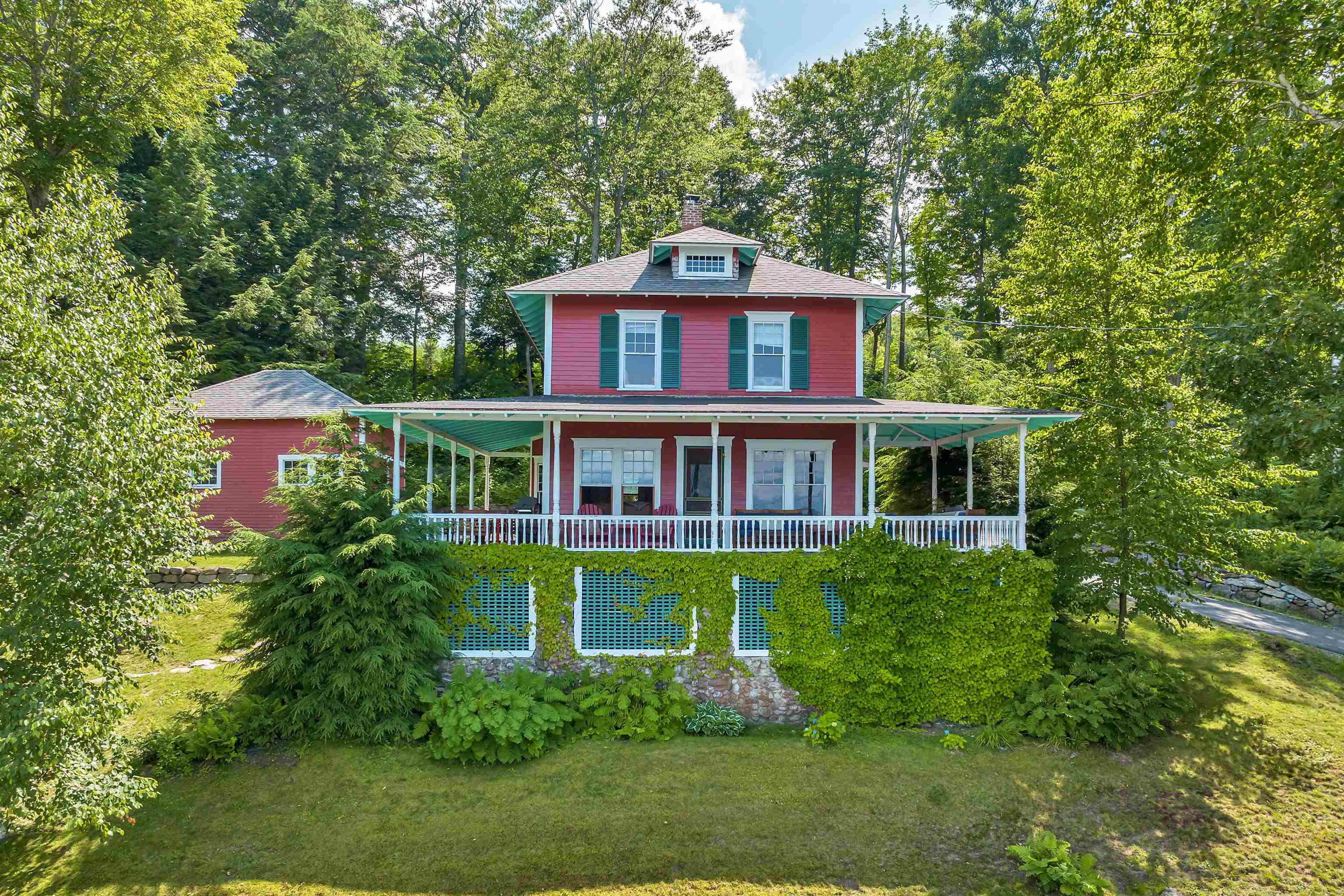 98-101 Belknap Point Road Gilford, NH 03249 - Photo 3 of 40 Gallery Image 3