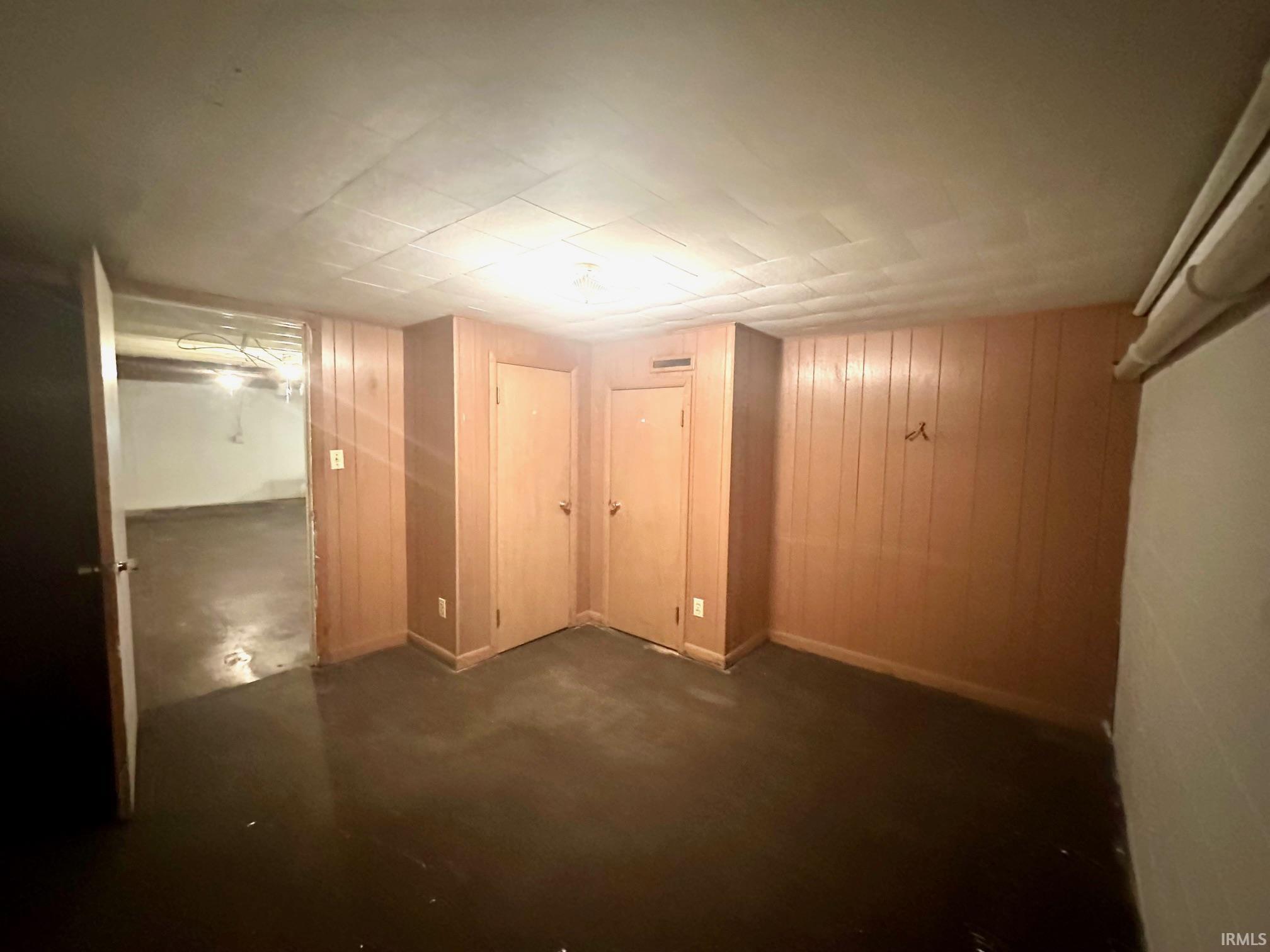 2817 Hillside Drive Bedford, IN 47421 - Photo 16 of 21