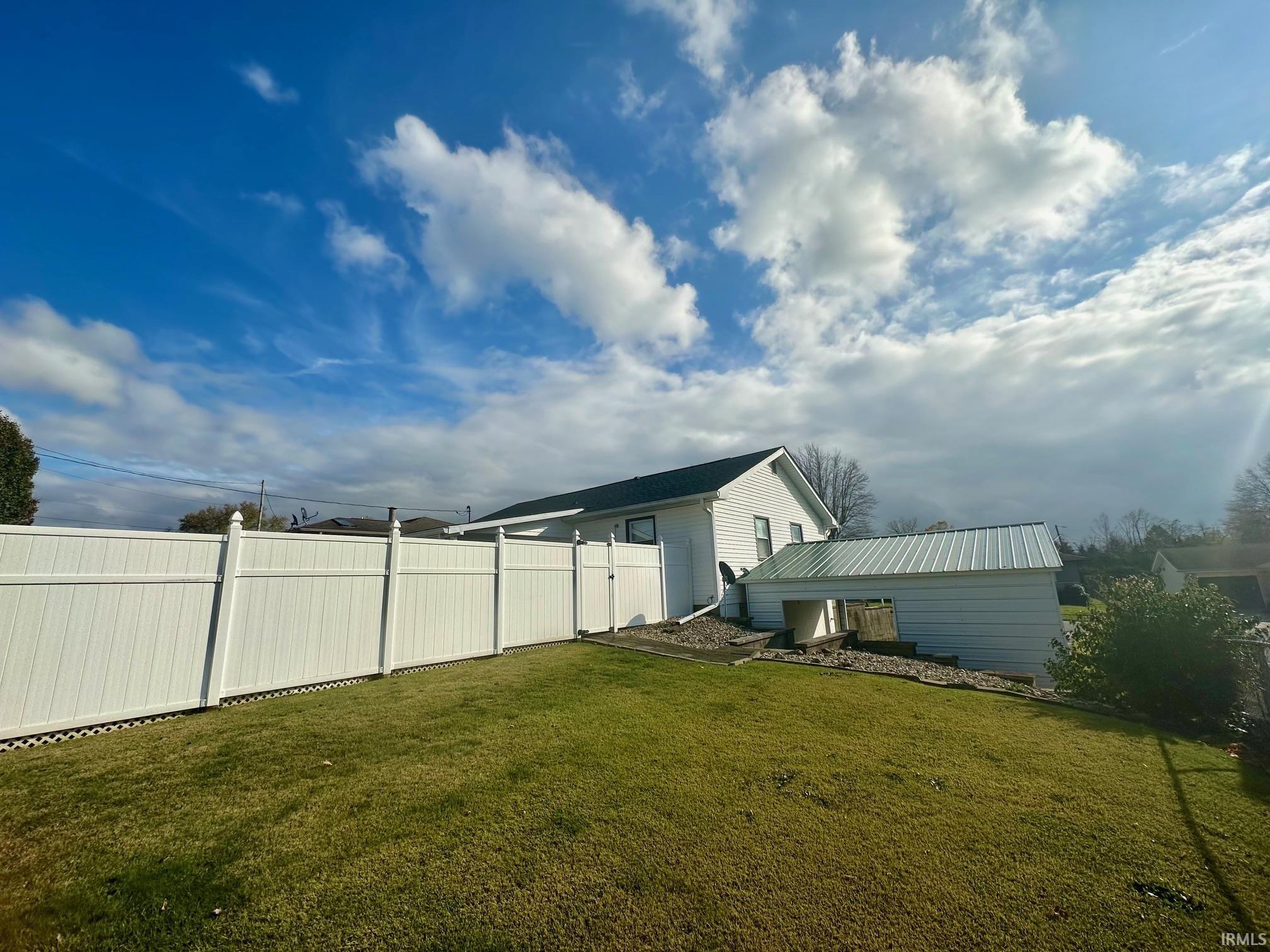 2817 Hillside Drive Bedford, IN 47421 - Photo 17 of 21