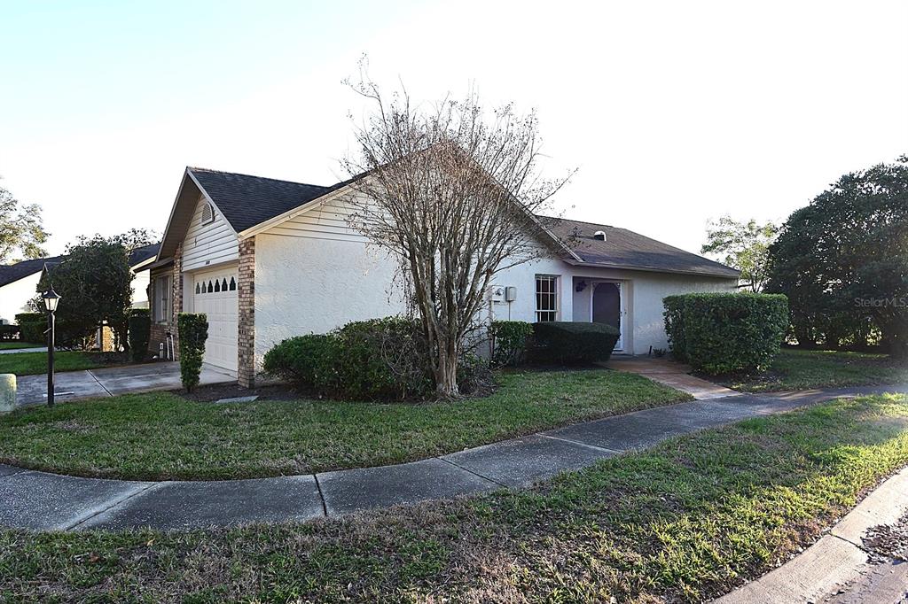 4707 Wallingford Court, Unit 4707 New Port Richey, FL 34655 - Photo 5 of 30