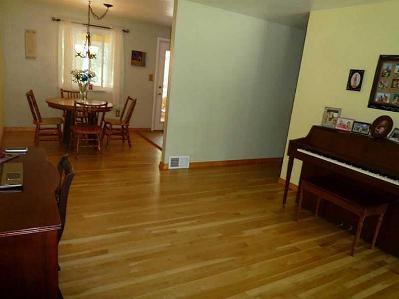 145 Anderson Road North Huntingdon, PA 15642 - Photo 7 of 24 Living Room. Awesome flow in this home so open!