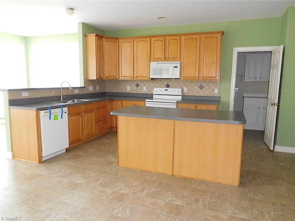 709 Number Ten Way Oak Ridge, NC 27310 - Photo 14 of 29