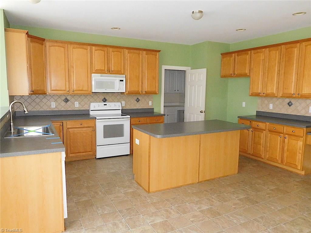 709 Number Ten Way Oak Ridge, NC 27310 - Photo 15 of 29