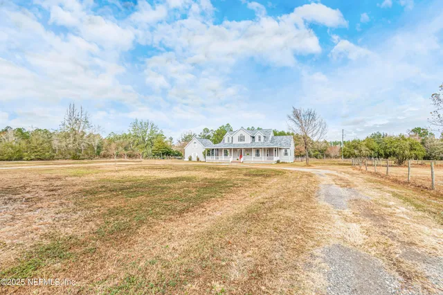 $829,900 | 8219 Mud Lake Road, Macclenny, FL 32063