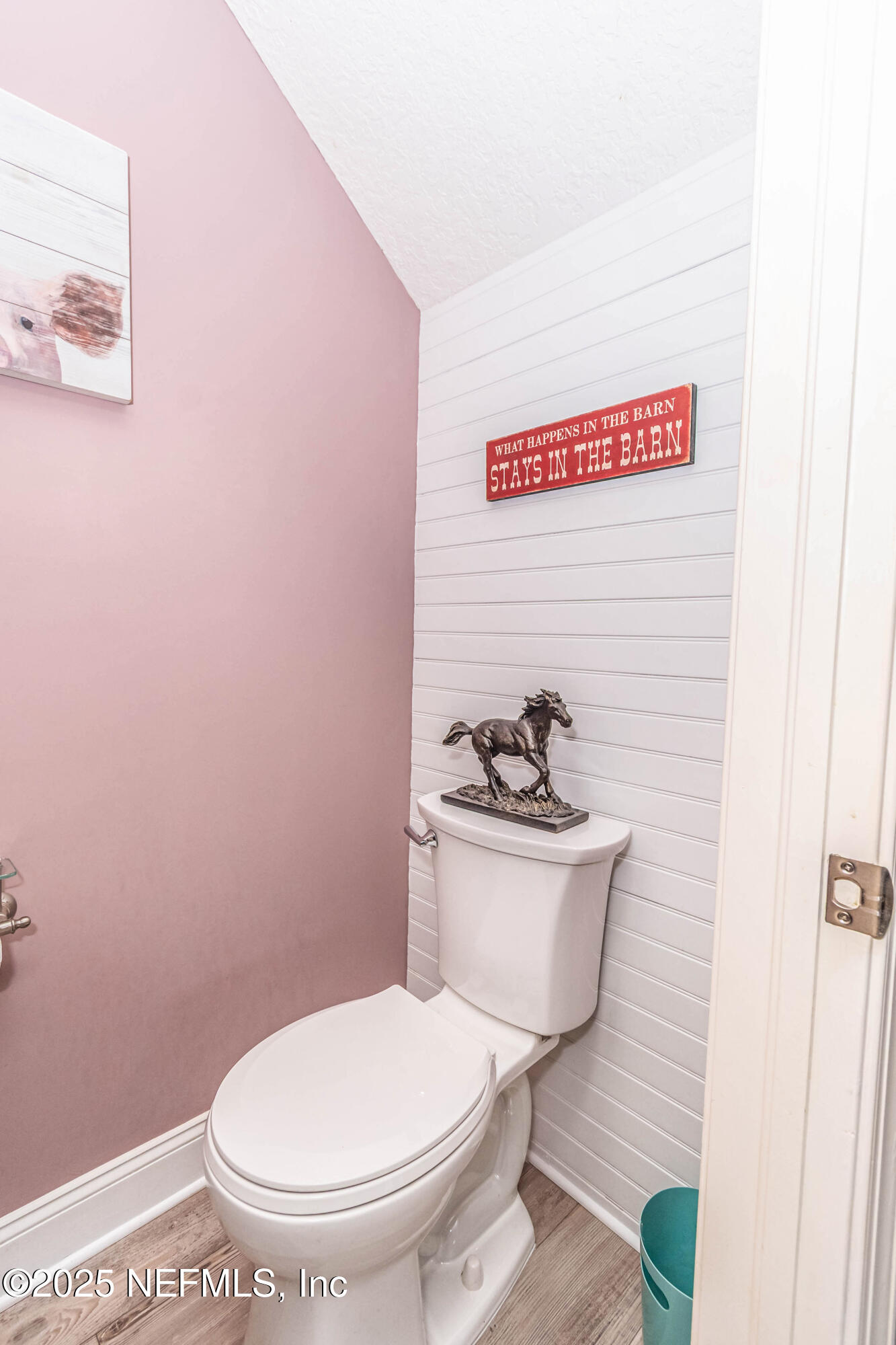 8219 Mud Lake Road Macclenny, FL 32063 - Photo 61 of 105 a bathroom with a toilet and a sink