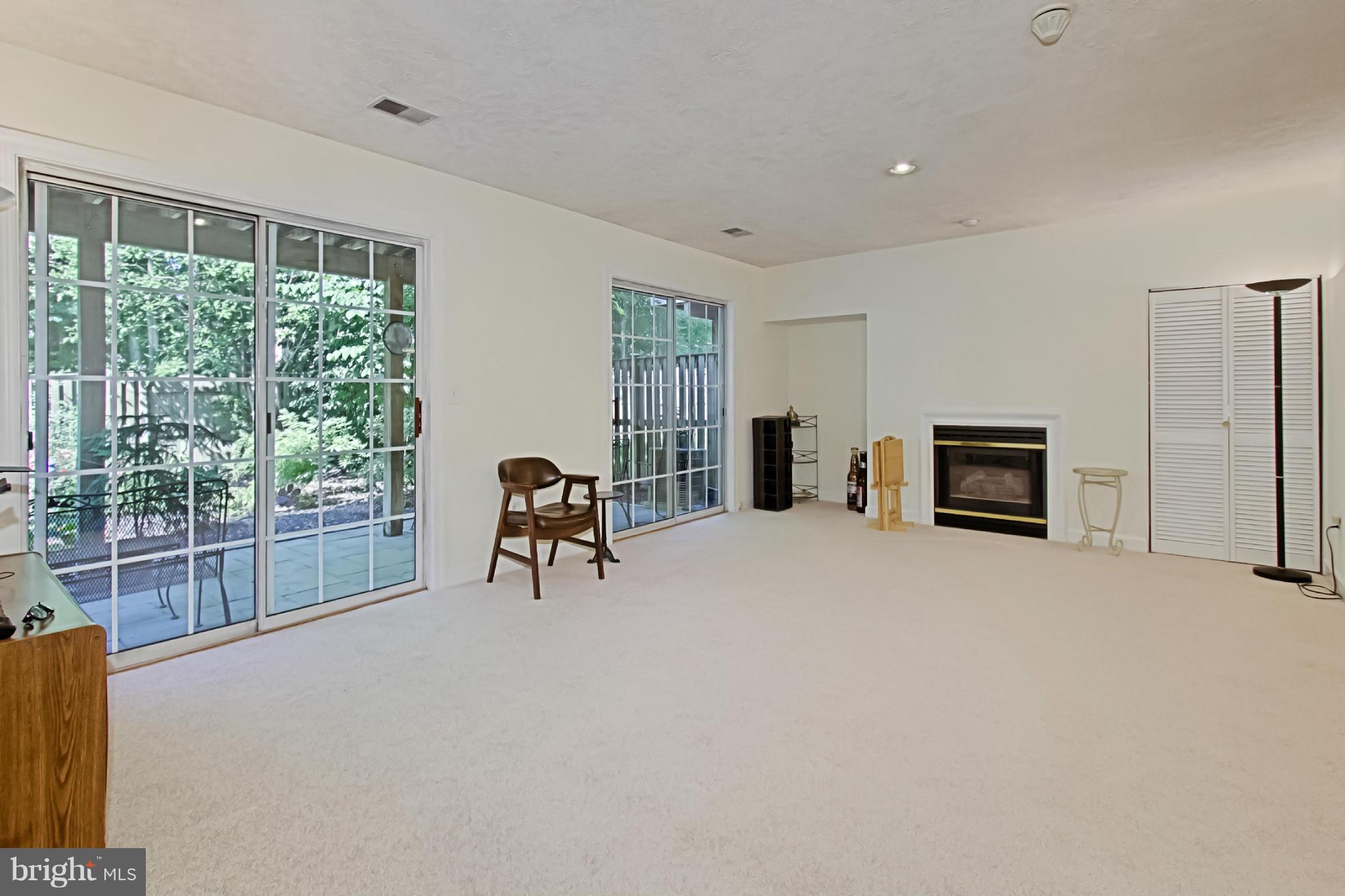 139 Roland Court Southwest Vienna, VA 22180 - Photo 23 of 30 Recreation Room