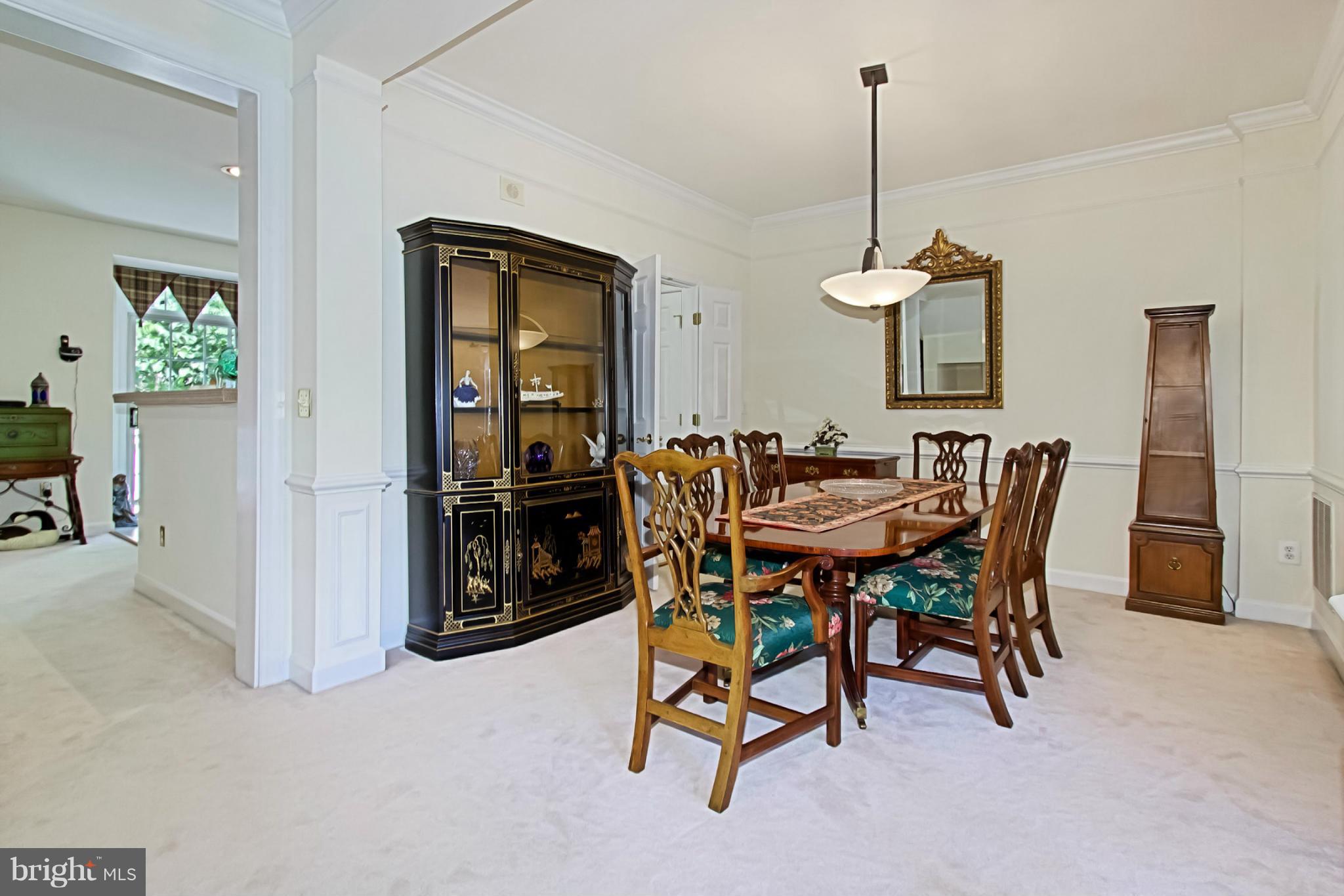 139 Roland Court Southwest Vienna, VA 22180 - Photo 8 of 30 Dining Room