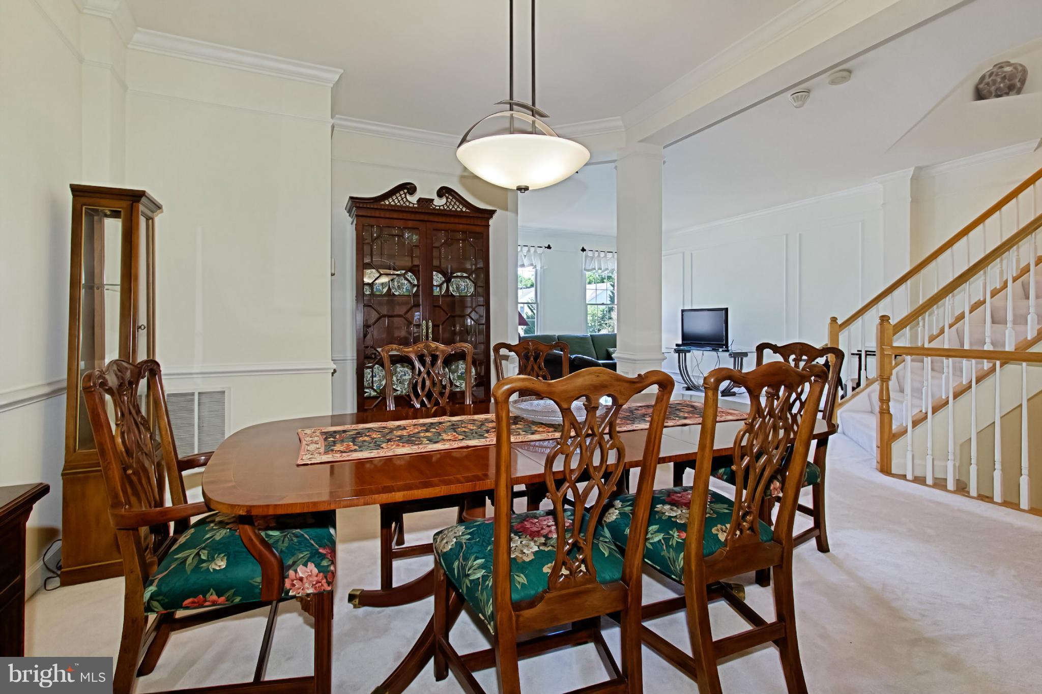 139 Roland Court Southwest Vienna, VA 22180 - Photo 9 of 30 Dining Room