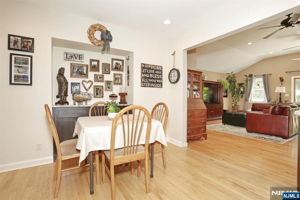 396 Burlington Road Paramus, NJ 07652 - Photo 12 of 46