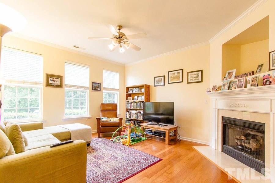 4327 Sugarbend Way Raleigh, NC 27606 - Photo 3 of 12 Gallery Image 3