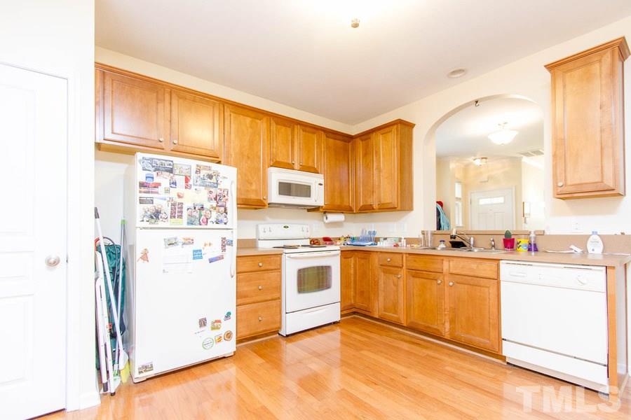 4327 Sugarbend Way Raleigh, NC 27606 - Photo 5 of 12 Gallery Image 5