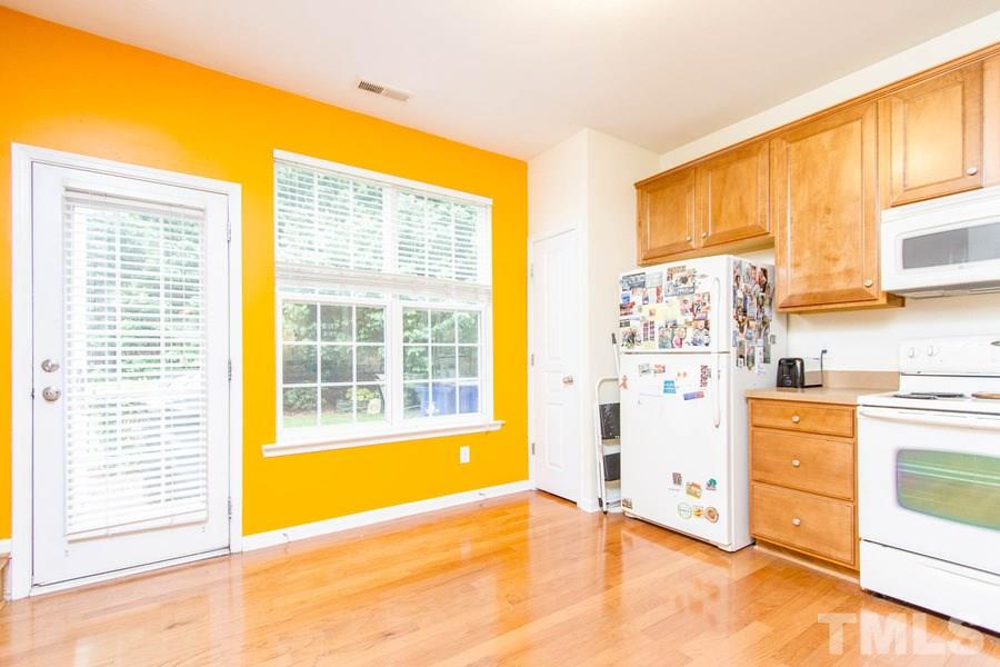 4327 Sugarbend Way Raleigh, NC 27606 - Photo 6 of 12 Gallery Image 6