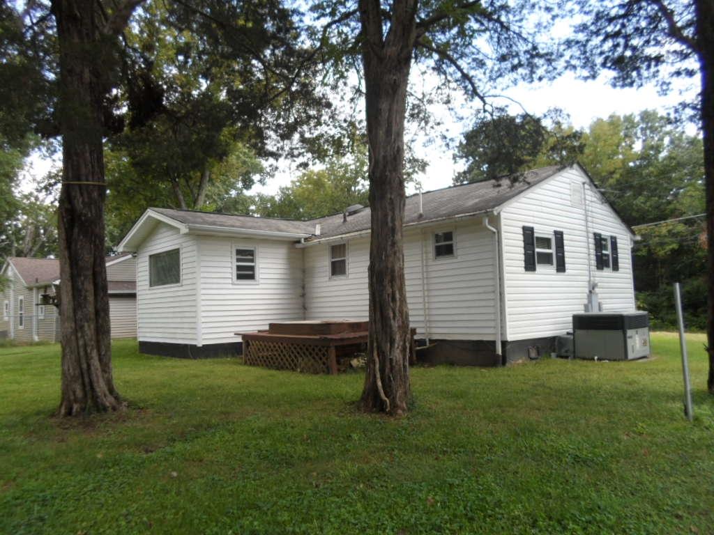4625 Prospect Road Knoxville, TN 37920 - Photo 2 of 9 side left