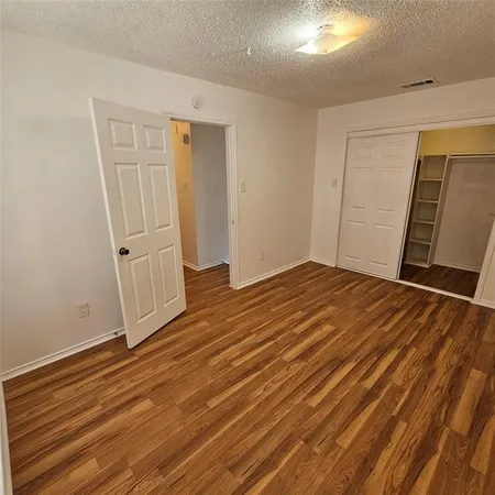 $1,395 | 1400 Darr Street, Unit C, Irving, TX 75061