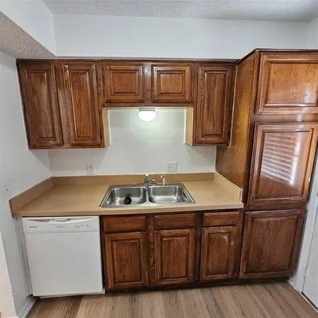 $1,395 | 1400 Darr Street, Unit C, Irving, TX 75061