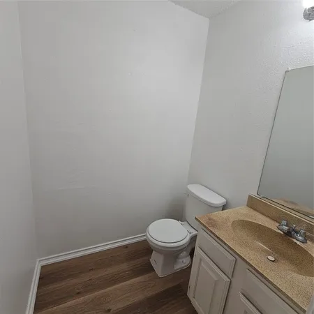 $1,395 | 1400 Darr Street, Unit C, Irving, TX 75061