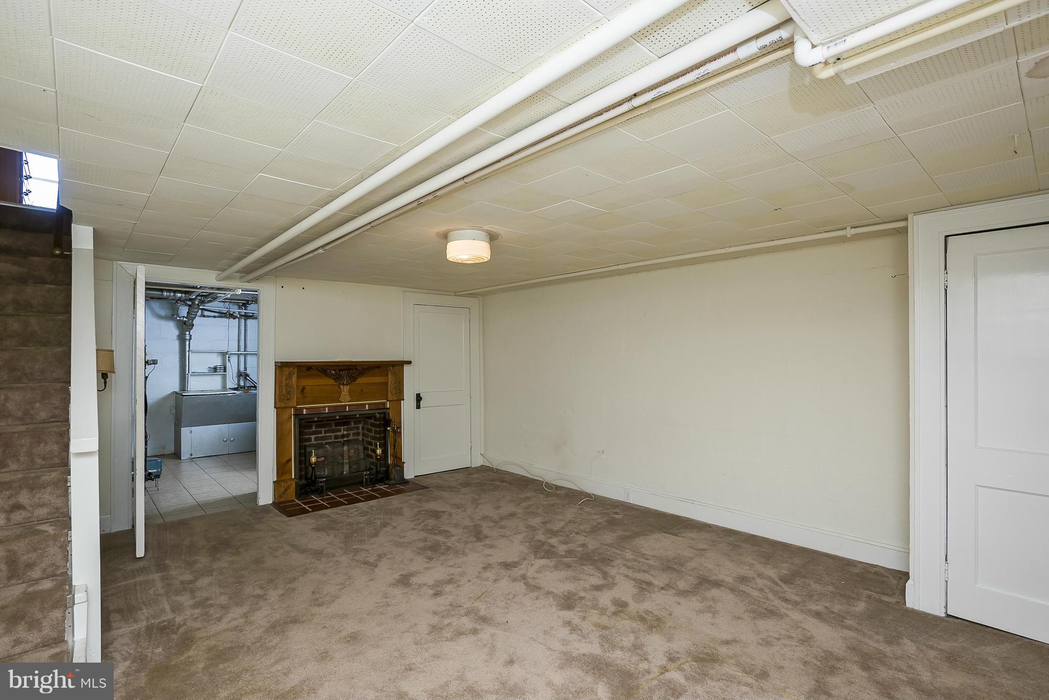 329 Arden Road West Baltimore, MD 21225 - Photo 14 of 19 Family Room