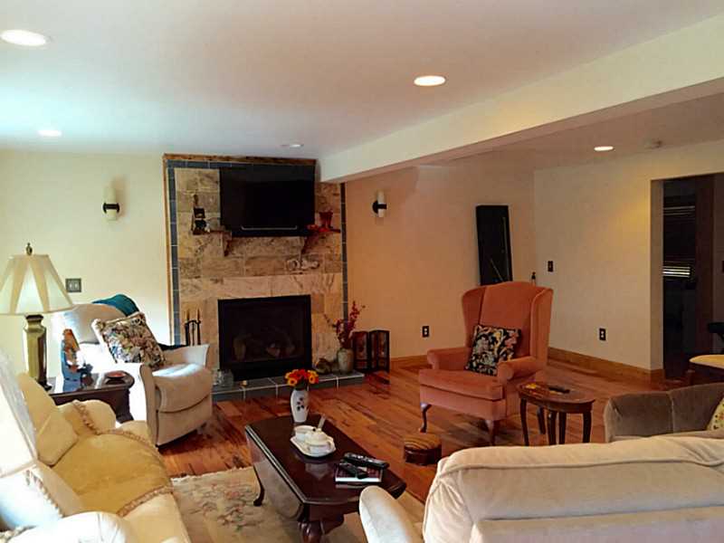 63 Mason Road Barrington, RI 02806 - Photo 5 of 22 Den/Family/Great Room. Great light filled room and High ceilings.